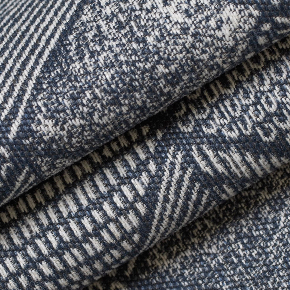 Alice Midnight Closeup Texture