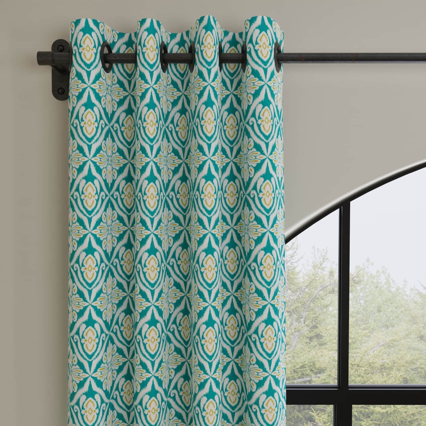 Bora Seabreeze made up on drapery