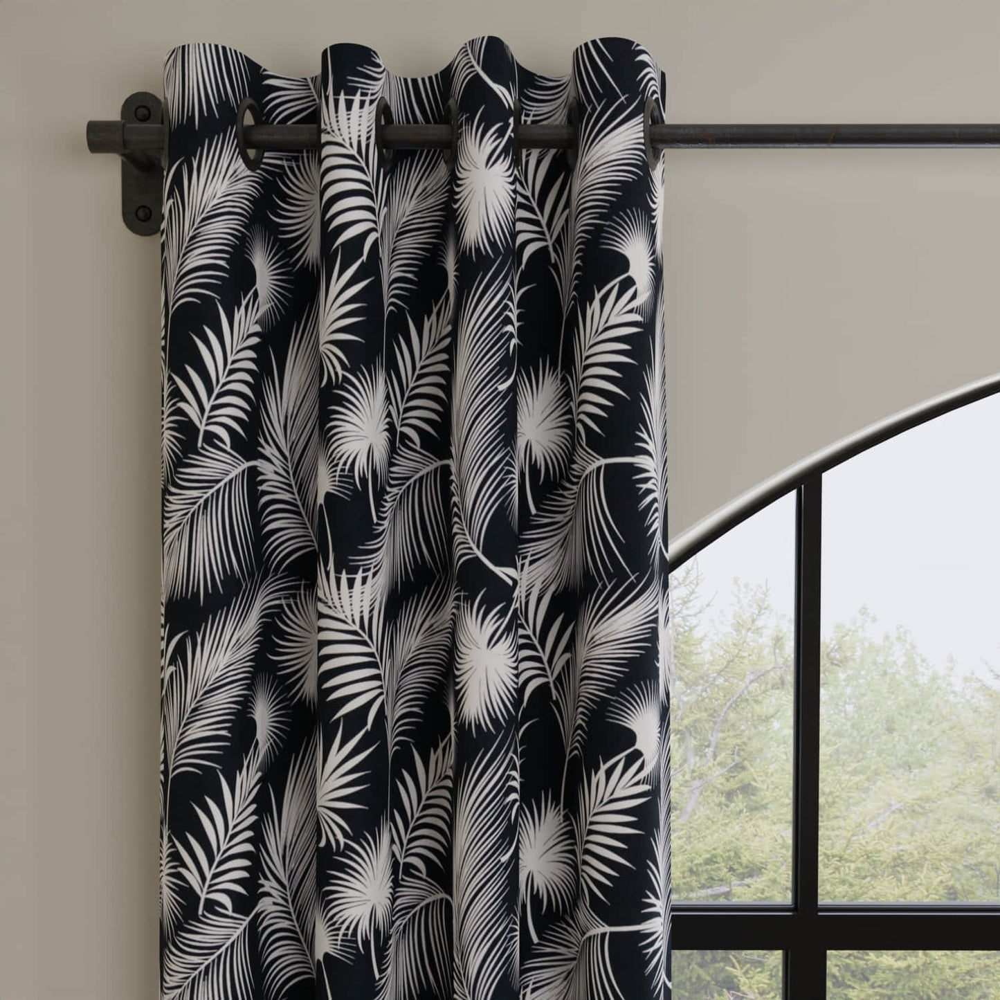 Cabos Obsidian made up on drapery