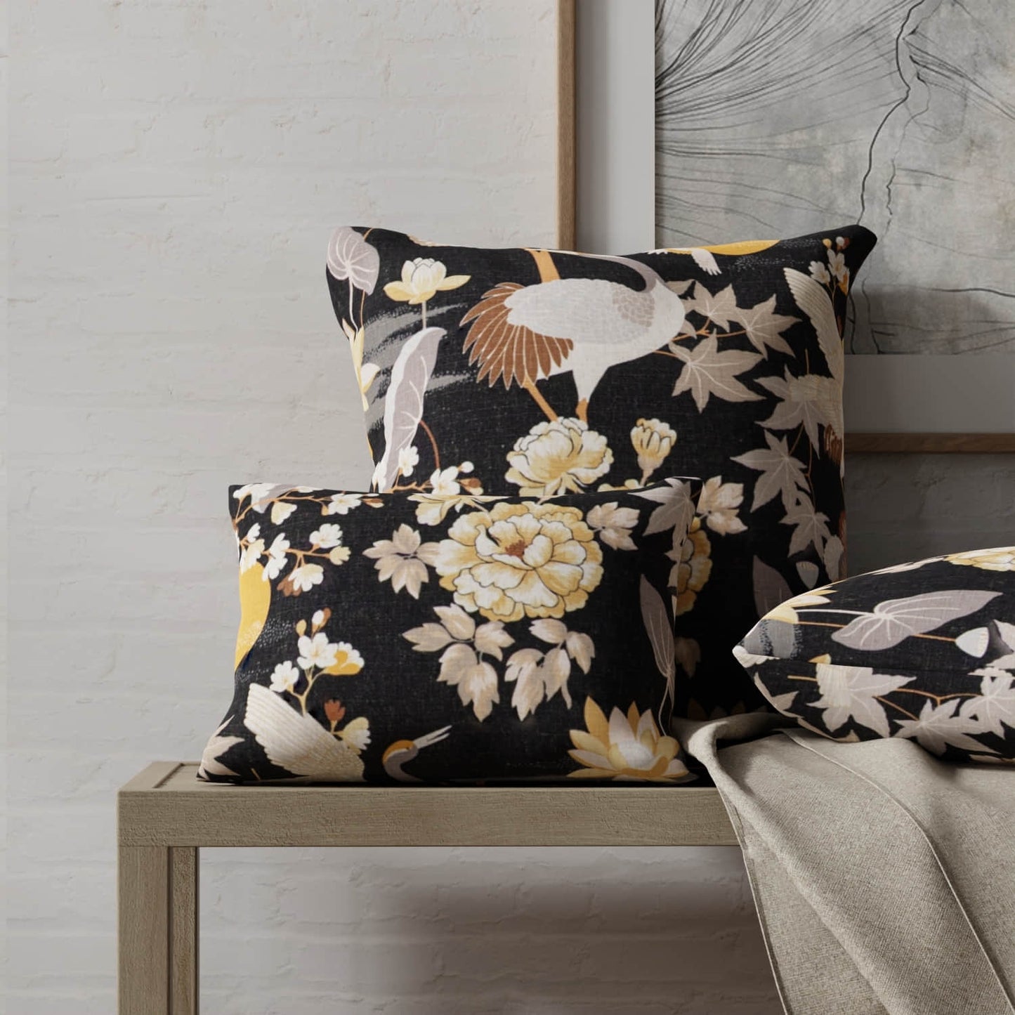 Chopin Noir made up on pillows