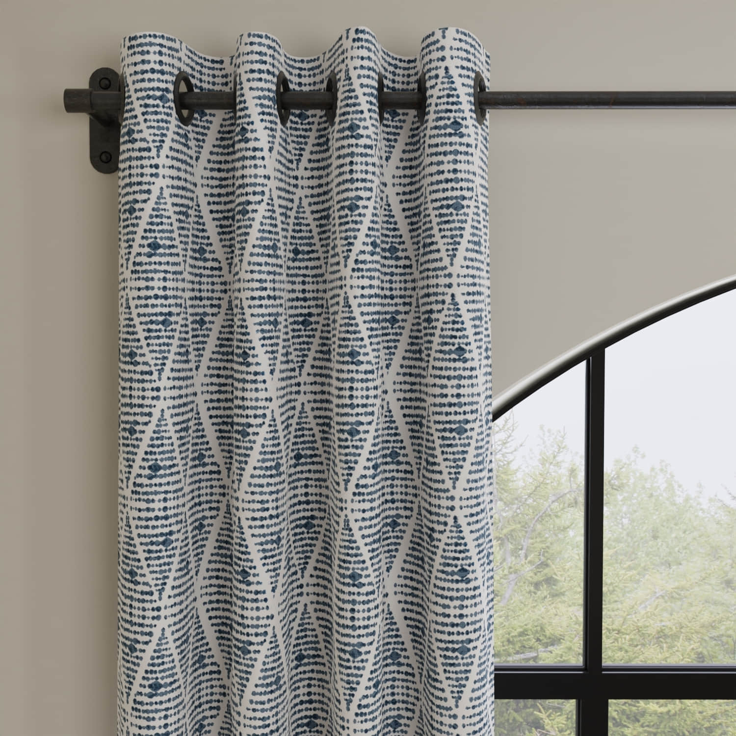 Stein Oxford made up on drapery